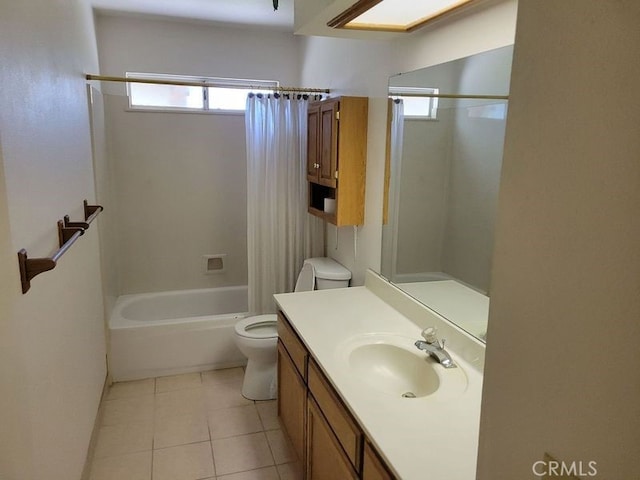 2368 Beechwood Way, Madera, CA 93637 - full bathroom featuring toilet, tile patterned flooring, vanity, and shower / tub combo with curtain