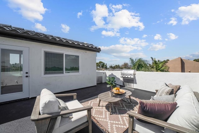 330 8th St, Seal Beach, CA 90740 - view of patio featuring an outdoor hangout area
