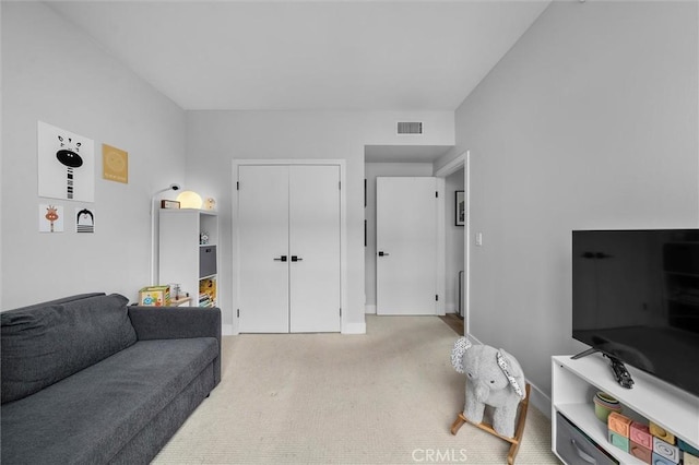 400 W Ocean Blvd Unit 605, Long Beach, CA 90802 - living room with light colored carpet and baseboards