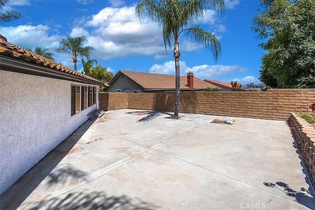 1250 Kinglake Dr, Diamond Bar, CA 91789 - fenced backyard with a patio