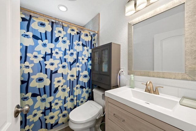 2548 Katherine Ct, El Cajon, CA 92020 - bathroom with toilet, vanity, and curtained shower
