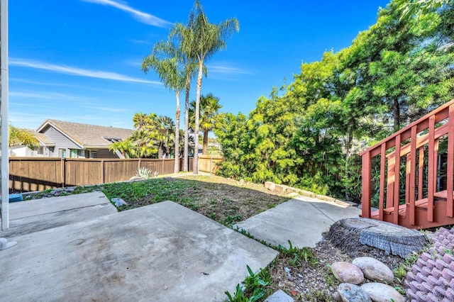 2548 Katherine Ct, El Cajon, CA 92020 - fenced backyard featuring a patio area