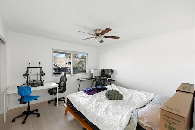 2548 Katherine Ct, El Cajon, CA 92020 - bedroom with an office area, light wood-type flooring, and ceiling fan
