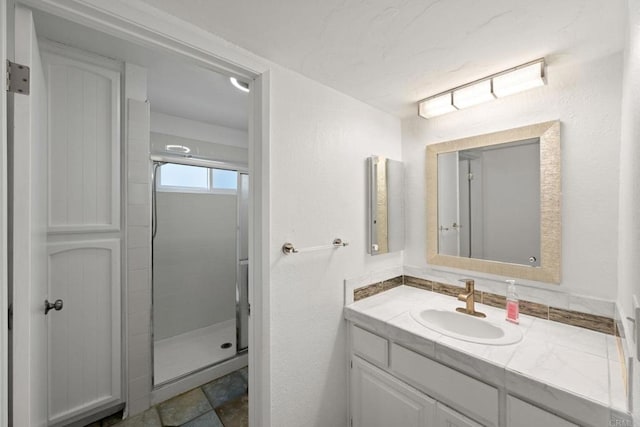 2548 Katherine Ct, El Cajon, CA 92020 - bathroom with a shower stall and vanity