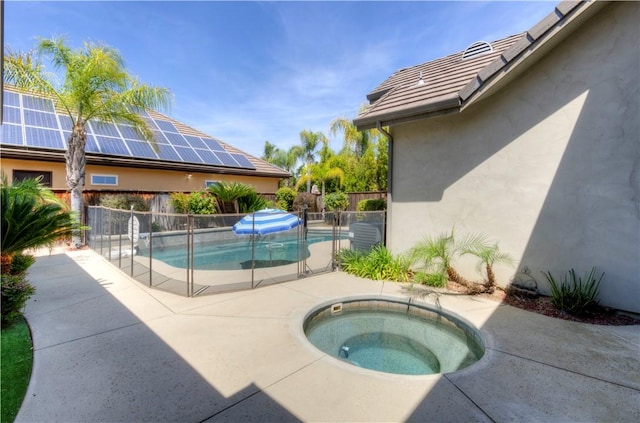 2096 E Olympic Ave, Fresno, CA 93730 - view of pool with an in-ground hot tub and a patio area