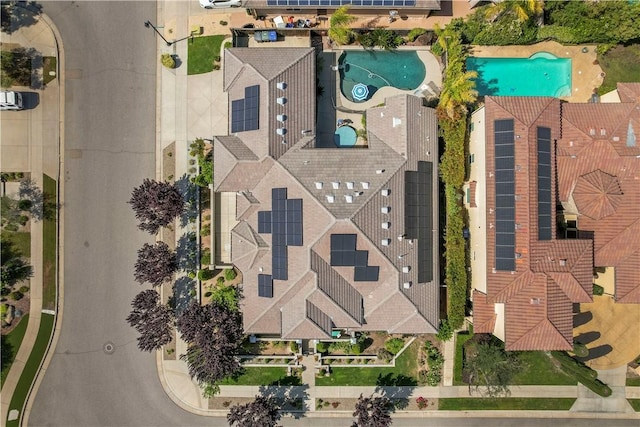 2096 E Olympic Ave, Fresno, CA 93730 - bird's eye view of a pool