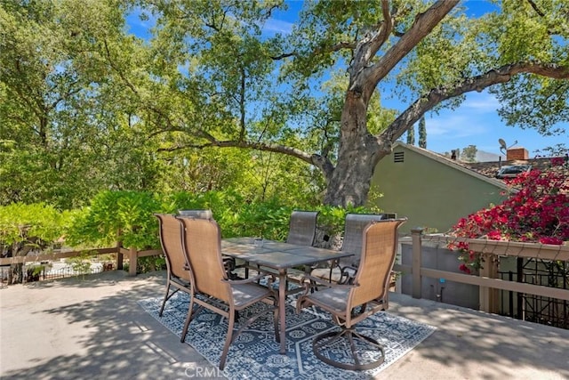 8402 Mcgroarty St, Sunland, CA 91040 - view of patio featuring outdoor dining area