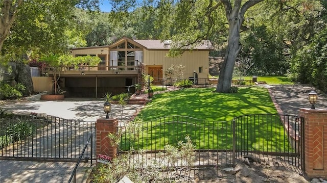 8402 Mcgroarty St, Sunland, CA 91040 - view of front of home with a gate