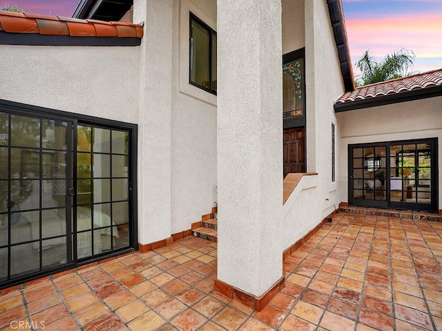 28021 Camino Santo Domingo, San Juan Capistrano, CA 92675 - patio terrace at dusk with a patio