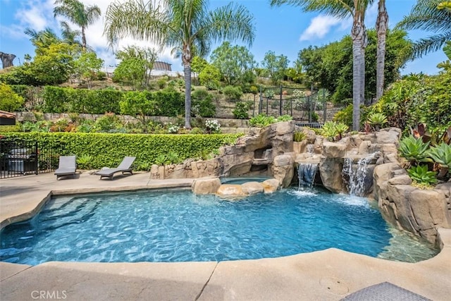 28021 Camino Santo Domingo, San Juan Capistrano, CA 92675 - view of pool featuring a pool with connected hot tub and a patio area