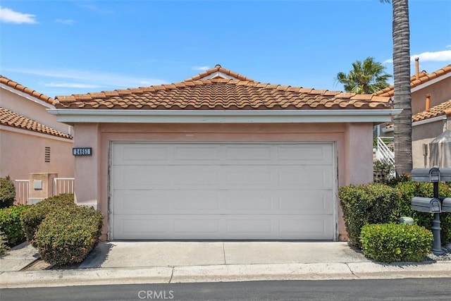 24851 Seagate Dr, Dana Point, CA 92629 - garage featuring concrete driveway