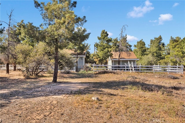 5635 Honeyhill Rd Unit A & B, Oak Hills, CA 92344 - view of yard