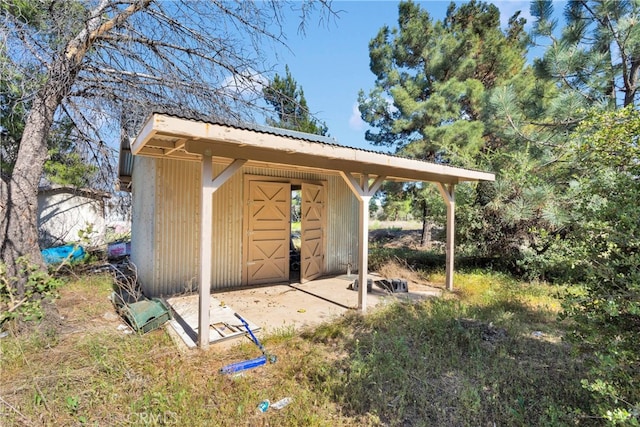 5635 Honeyhill Rd Unit A & B, Oak Hills, CA 92344 - view of shed