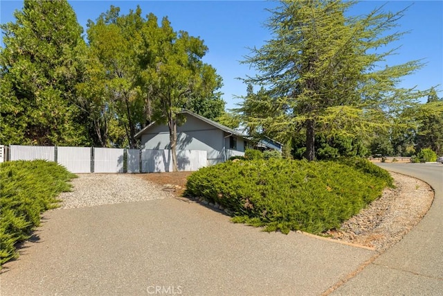 1585 Gate Ln, Paradise, CA 95969 - view of home's exterior