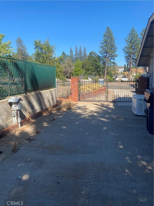 1585 Gate Ln, Paradise, CA 95969 - view of gate
