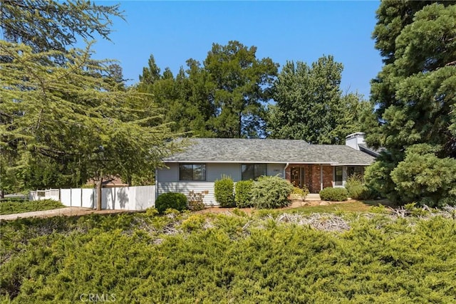 1585 Gate Ln, Paradise, CA 95969 - ranch-style home featuring a chimney