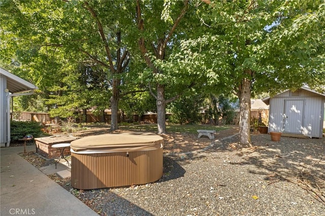 1585 Gate Ln, Paradise, CA 95969 - fenced backyard featuring a hot tub and a patio area