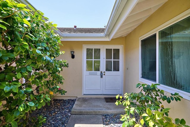 723 Fresca Ct, Solana Beach, CA 92075 - entrance to property featuring french doors and stucco siding