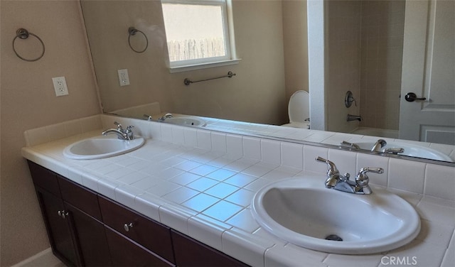 10372 Christo Way, Elk Grove, CA 95757 - full bath featuring double vanity and toilet