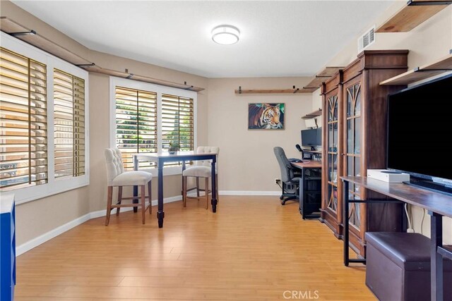 13950 High Falls Trl, Apple Valley, CA 92307 - office space with wood finished floors and baseboards