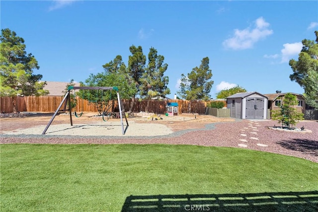13950 High Falls Trl, Apple Valley, CA 92307 - view of play area