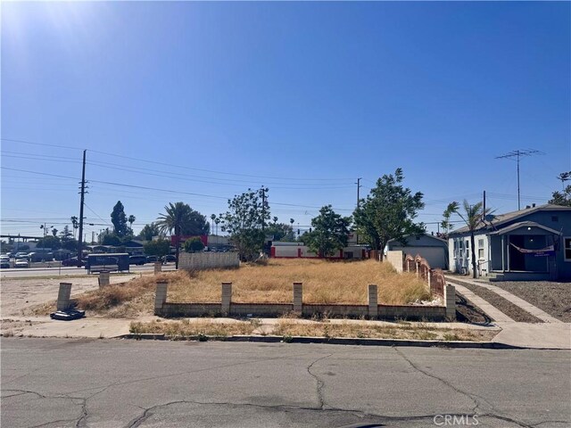 815 Orange Grove Ave, Colton, CA 92324