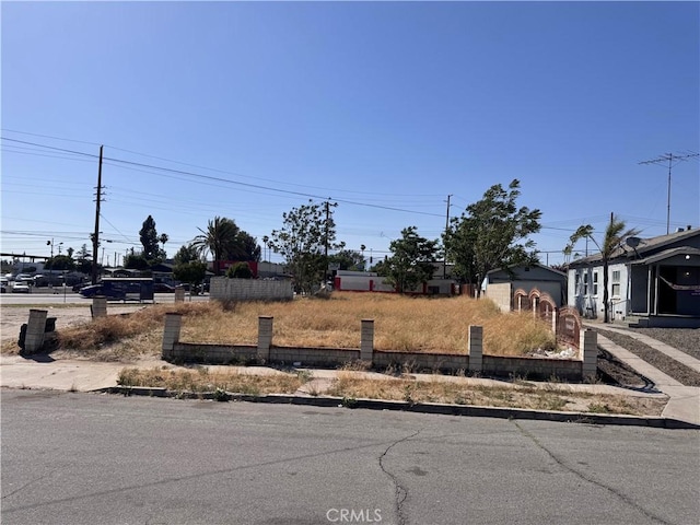 815 Orange Grove Ave, Colton, CA 92324