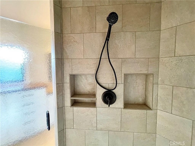 1371 Silhouette Ct, Merced, CA 95340 - bathroom view of tiled shower