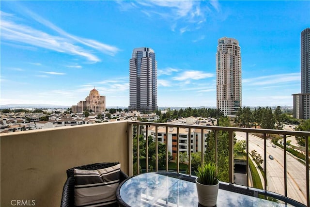 2160 Century Park E Unit 1512, Los Angeles, CA 90067 - balcony with a city view