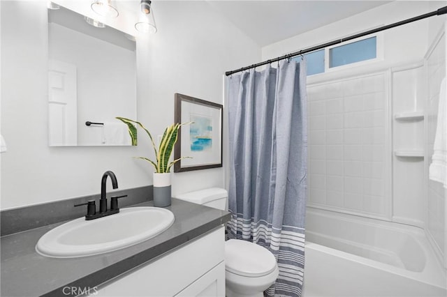 502 36th St, Newport Beach, CA 92663 - full bath with toilet, vanity, and shower / bathtub combination with curtain