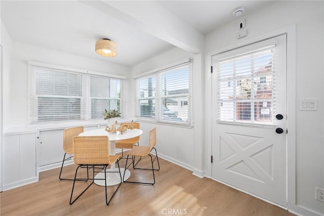 502 36th St, Newport Beach, CA 92663 - dining area with light wood finished floors