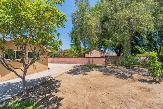 404 N Pear Knl, Anaheim, CA 92805 - view of fenced backyard