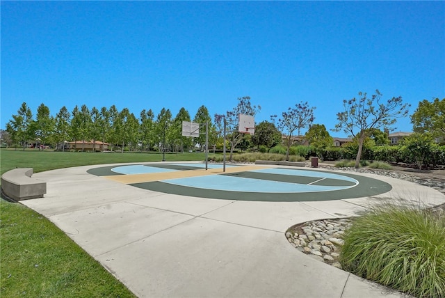 15814 Moonflower Ave, Chino, CA 91708 - view of property's community featuring community basketball court and a yard