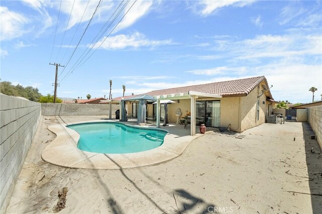 27525 Ventura Dr, Cathedral City, CA 92234 - view of pool featuring a fenced backyard and a patio area