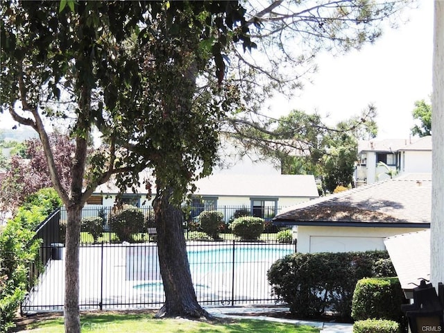 4137 Tiberon Dr, Oceanside, CA 92056 - view of community pool