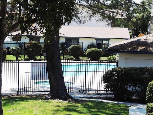 4137 Tiberon Dr, Oceanside, CA 92056 - view of community pool