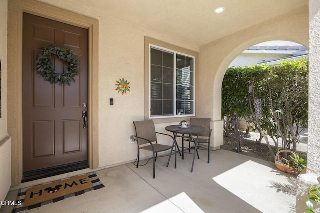 1269 Hacienda Dr, Oxnard, CA 93030 - doorway to property featuring stucco siding