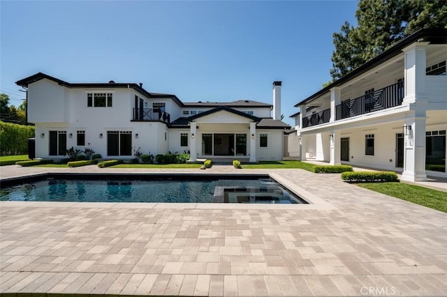 20701 Dumont St, Woodland Hills, CA 91364 - swimming pool featuring a patio and an in-ground hot tub