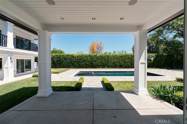 20701 Dumont St, Woodland Hills, CA 91364 - view of patio / terrace with a ceiling fan