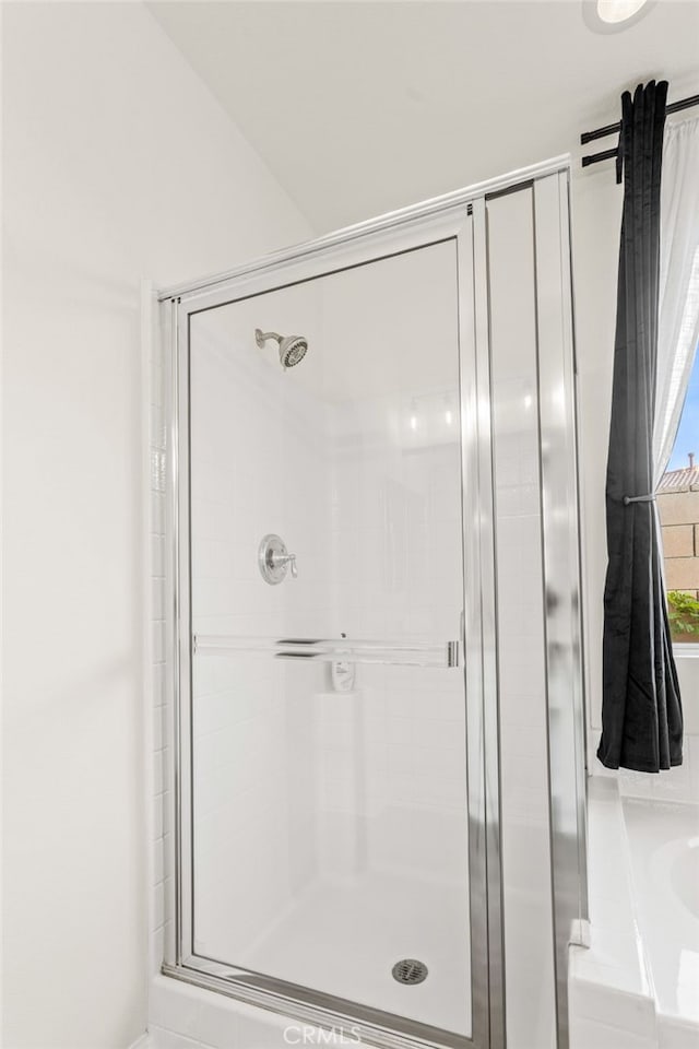 84020 Colibri Ct, Indio, CA 92203 - full bathroom with a shower stall