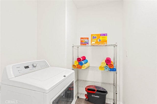 84020 Colibri Ct, Indio, CA 92203 - laundry area with washer / dryer
