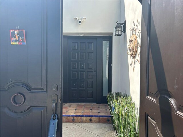 306 Avenida Monterey, San Clemente, CA 92672 - entrance to property with stucco siding