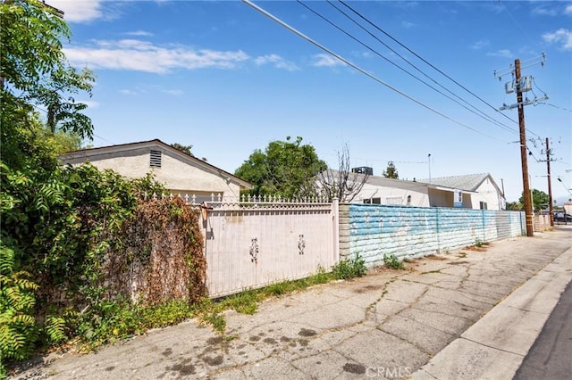 22016 Schoolcraft St, Canoga Park, CA 91303 - view of asphalt road