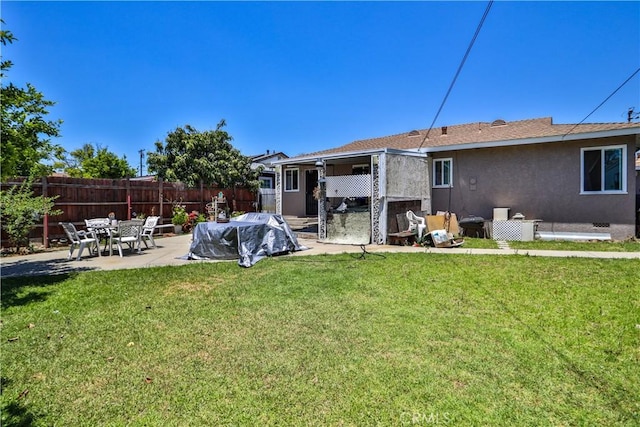 1706 James Pl, Pomona, CA 91767 - view of yard featuring a patio area