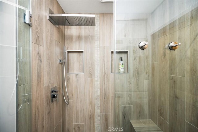 29422 Modjeska Canyon Rd, Modjeska Canyon, CA 92676 - full bathroom with a tile shower