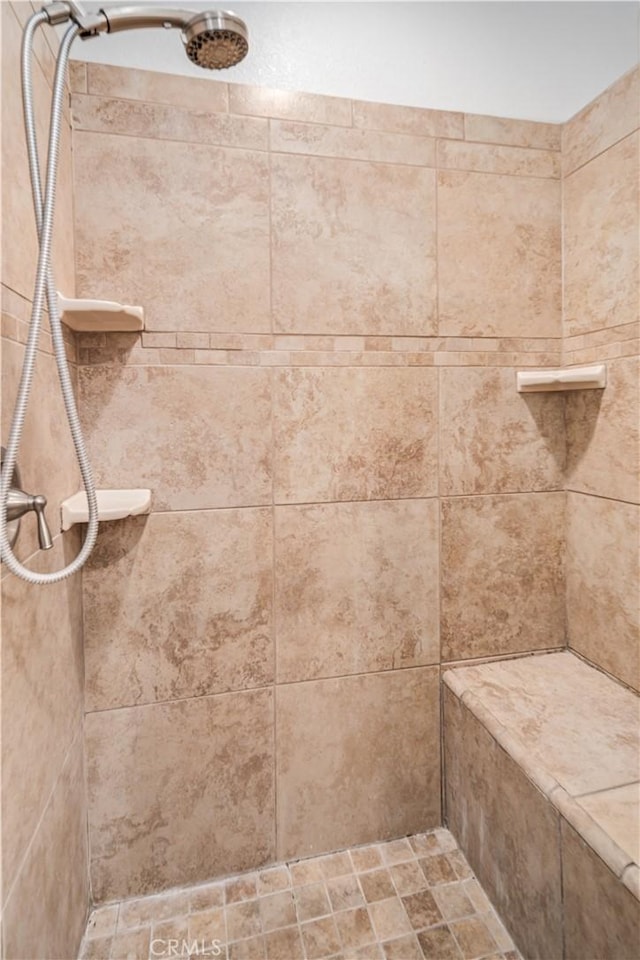42311 Camden Way, Lancaster, CA 93536 - bathroom with tiled shower
