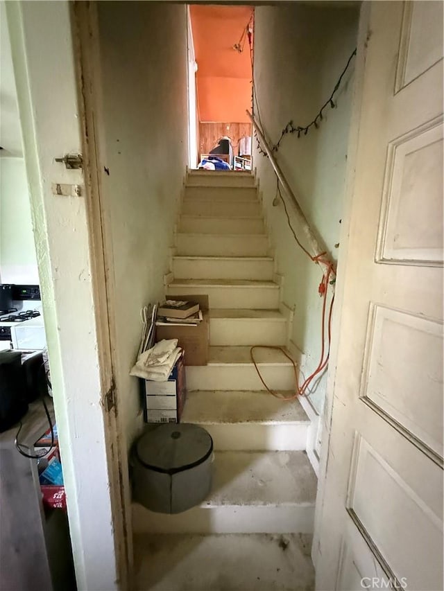 415417 Euclid Ave, Los Angeles, CA 90063 - view of stairway