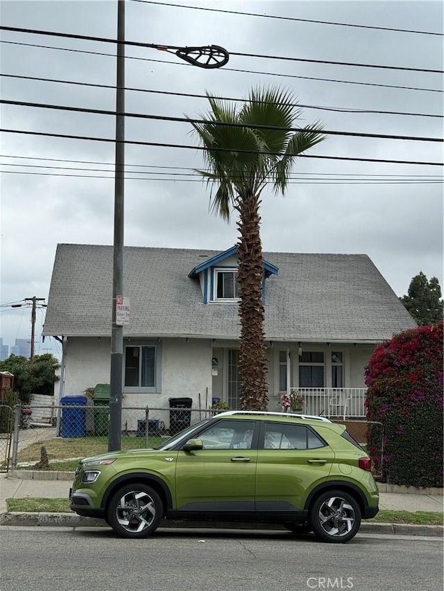 415417 Euclid Ave, Los Angeles, CA 90063 - view of front of property with stucco siding