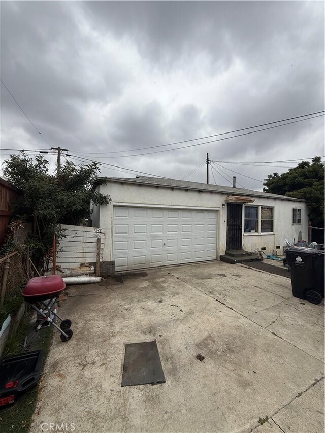 415417 Euclid Ave, Los Angeles, CA 90063 - view of garage