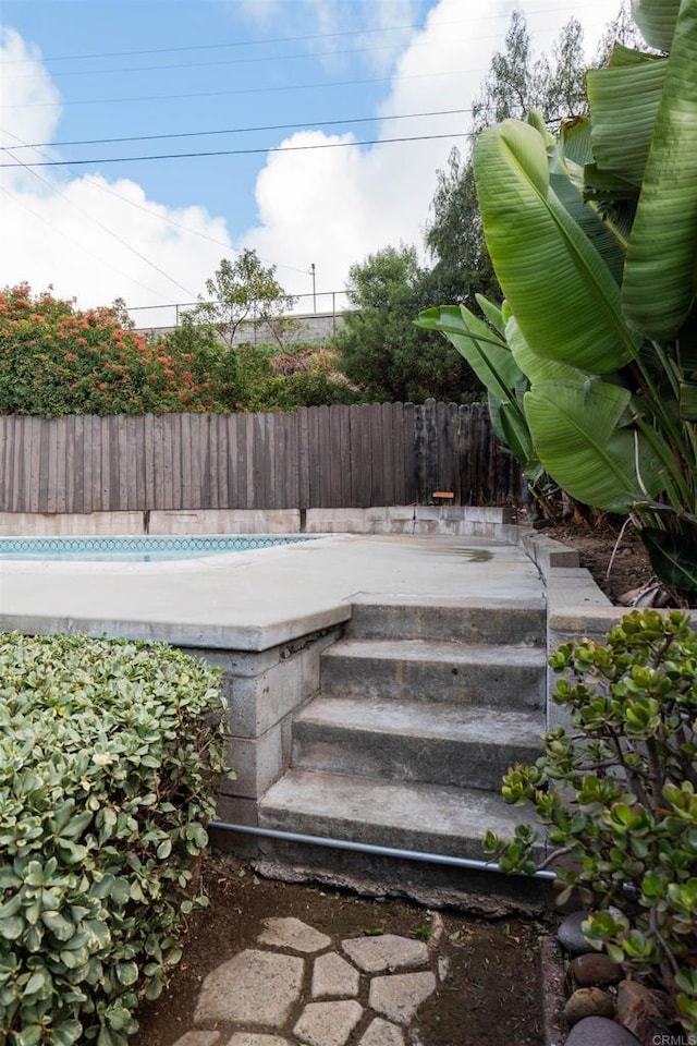 5283 Chollas Pkwy, San Diego, CA 92105 - view of wooden deck